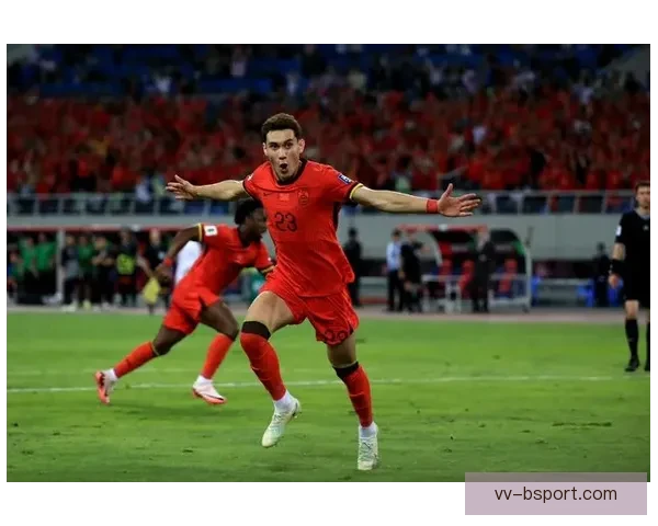 拜合拉木连续进球助力国家队战绩提升展现锋线威力