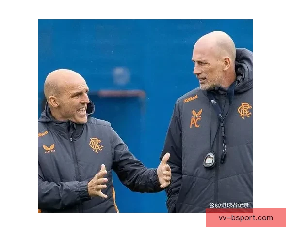 流浪者主帅克莱门特荣膺苏超本月最佳教练殊荣