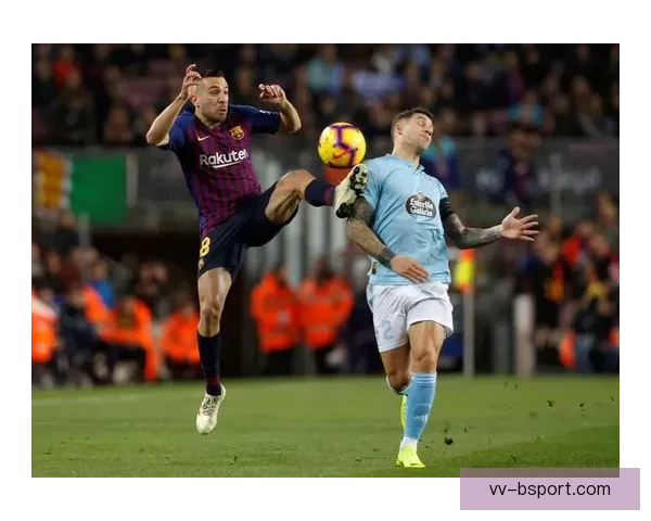 西甲联赛全面启用半自动越位技术提升裁判判罚精准度